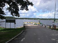 090814-1159  Her lægger båden til