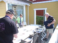 090814-1167  Så er det tid til frokost