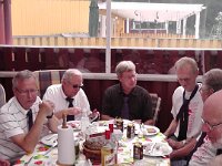 S1060017  Frokosten nydes