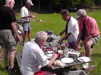 S1070032  Tid til frokost