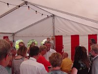 S1310014  Guldbryllupsparret danser