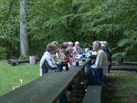 01062011105  Ren idyl med de medbragte klemmer og drikkevarer