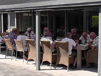 S2550009  Der spises og snakkes - ren socialisering