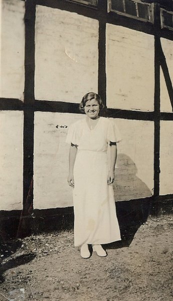 Anni-0002-b.jpg - Min moster Esther