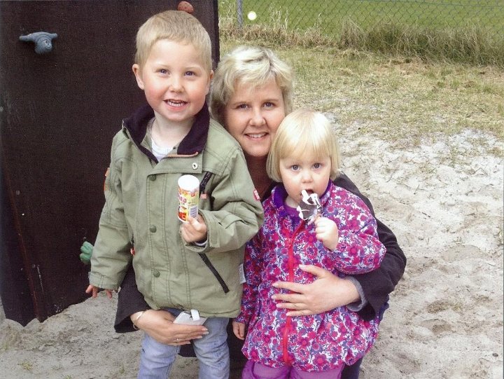 scan0010.jpg - Mor og børn