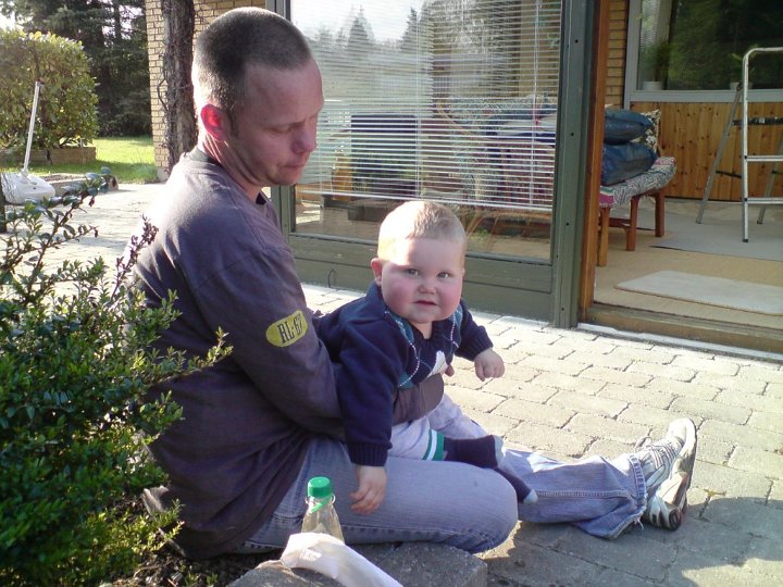 080429-125-OscarMartin.JPG - 29-4-08: Man vil vist gerne ned og kravle