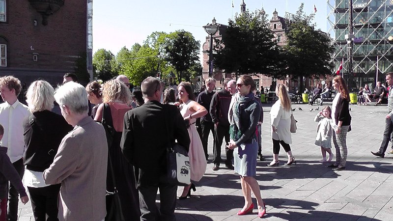 S2570008.JPG - Endnu flere gæster.